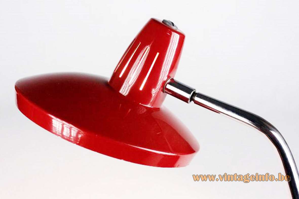 Fase Faro desk lamp round red metal base adjustable chrome rod round red lampshade 1970s Spain