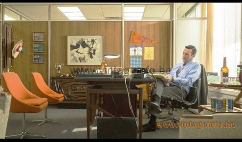 Fase President SC Desk Lamp used as a prop in Mad Men (TV Series 2007–2015)