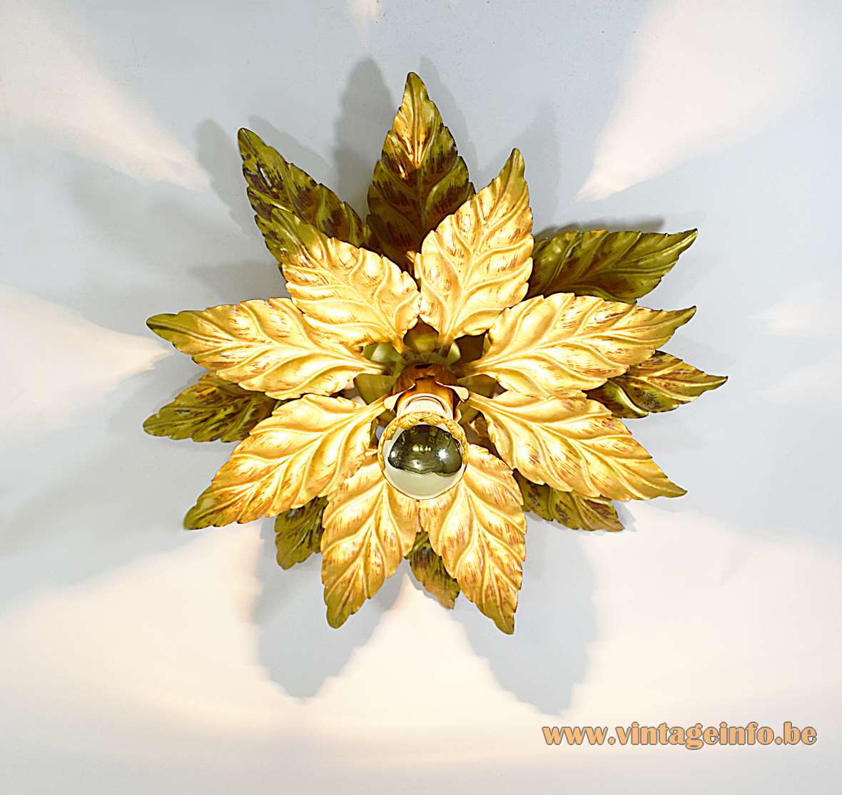 Hans Kögl gold flower flush mount 19 metal leaves E27 socket gold tipped light bulb 1980s Germany