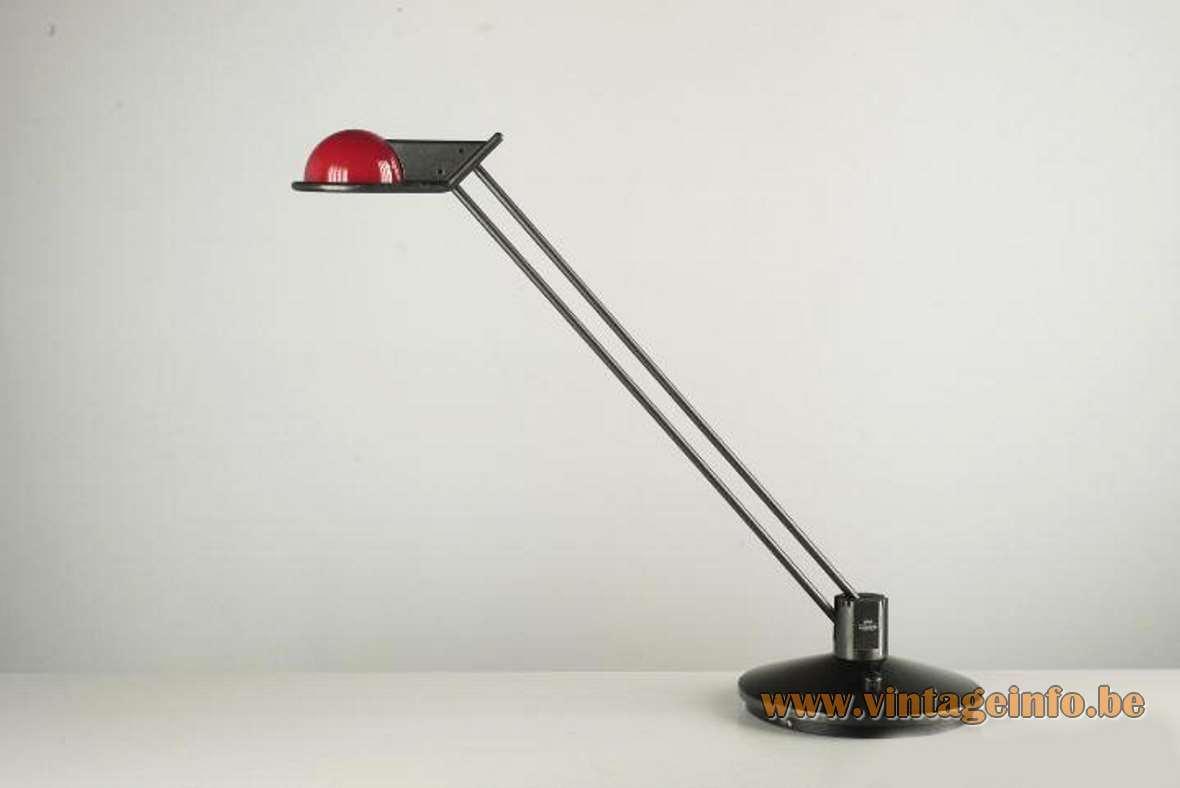 Metalarte Anade desk lamp 1984 design: Josep Lluscá round black base 2 rods red lampshade 1980s