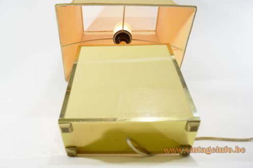 1980s Pagoda Table Lamp 6