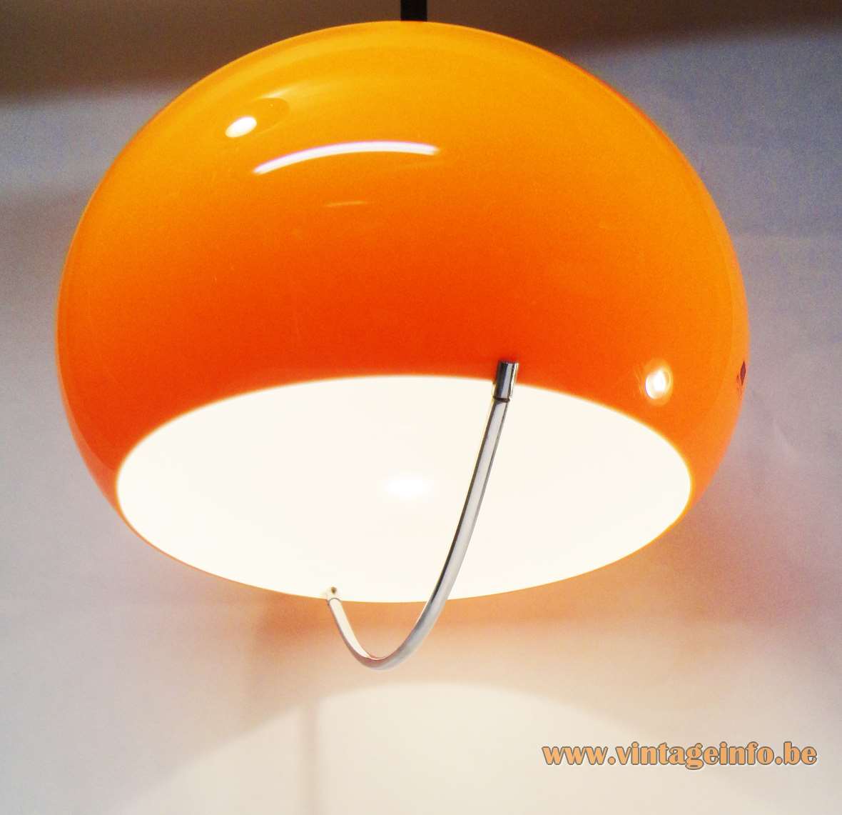 Harvey Guzzini Jolly pendant lamp 1968 design: Luigi Massoni round acrylic lampshade chrome handle 1960s 1970s