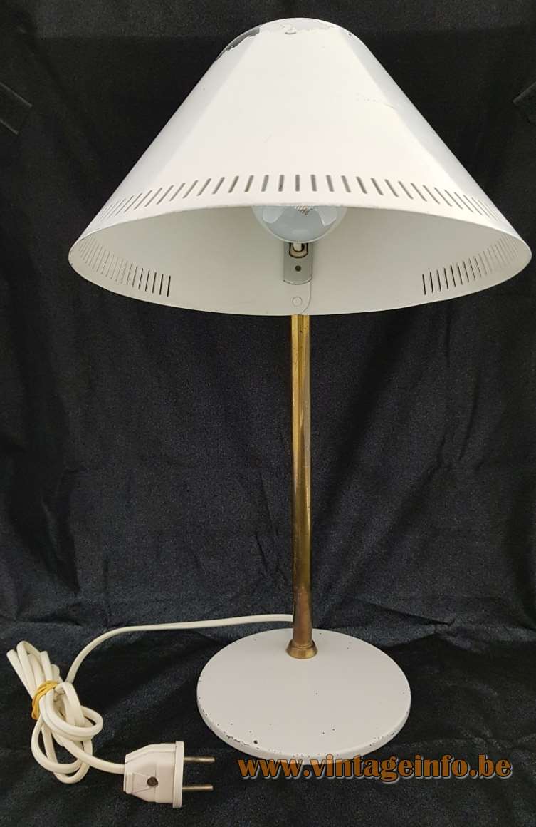 Paavo Tynell Taito Idman 9227 desk lamp flat round base white lampshade elongated slots 1950s 1960s