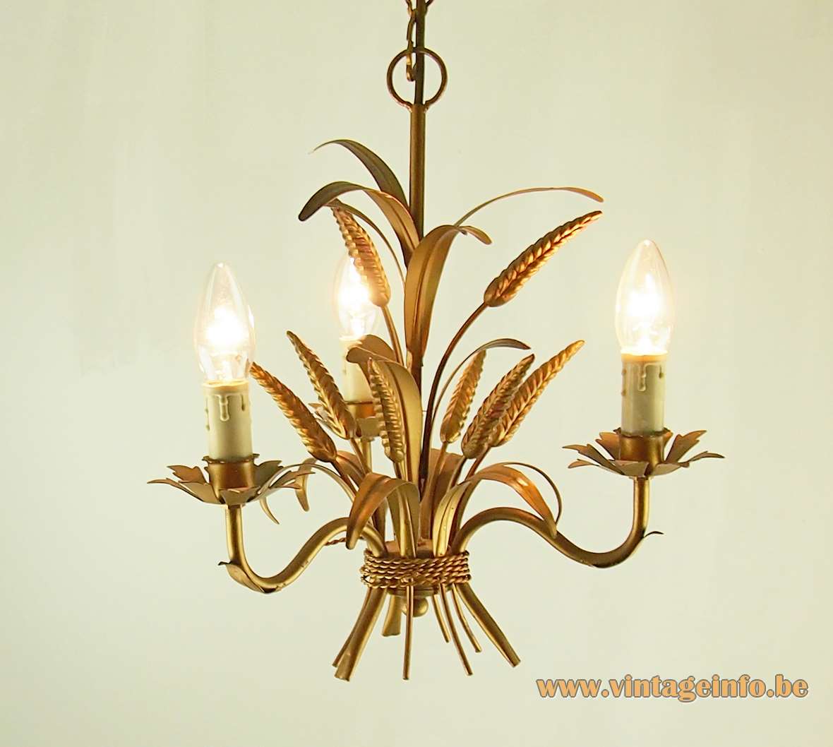 Small sheaf of wheat chandelier gold painted metal candle light bulbs Zicoli Leuchten Germany corn maize
