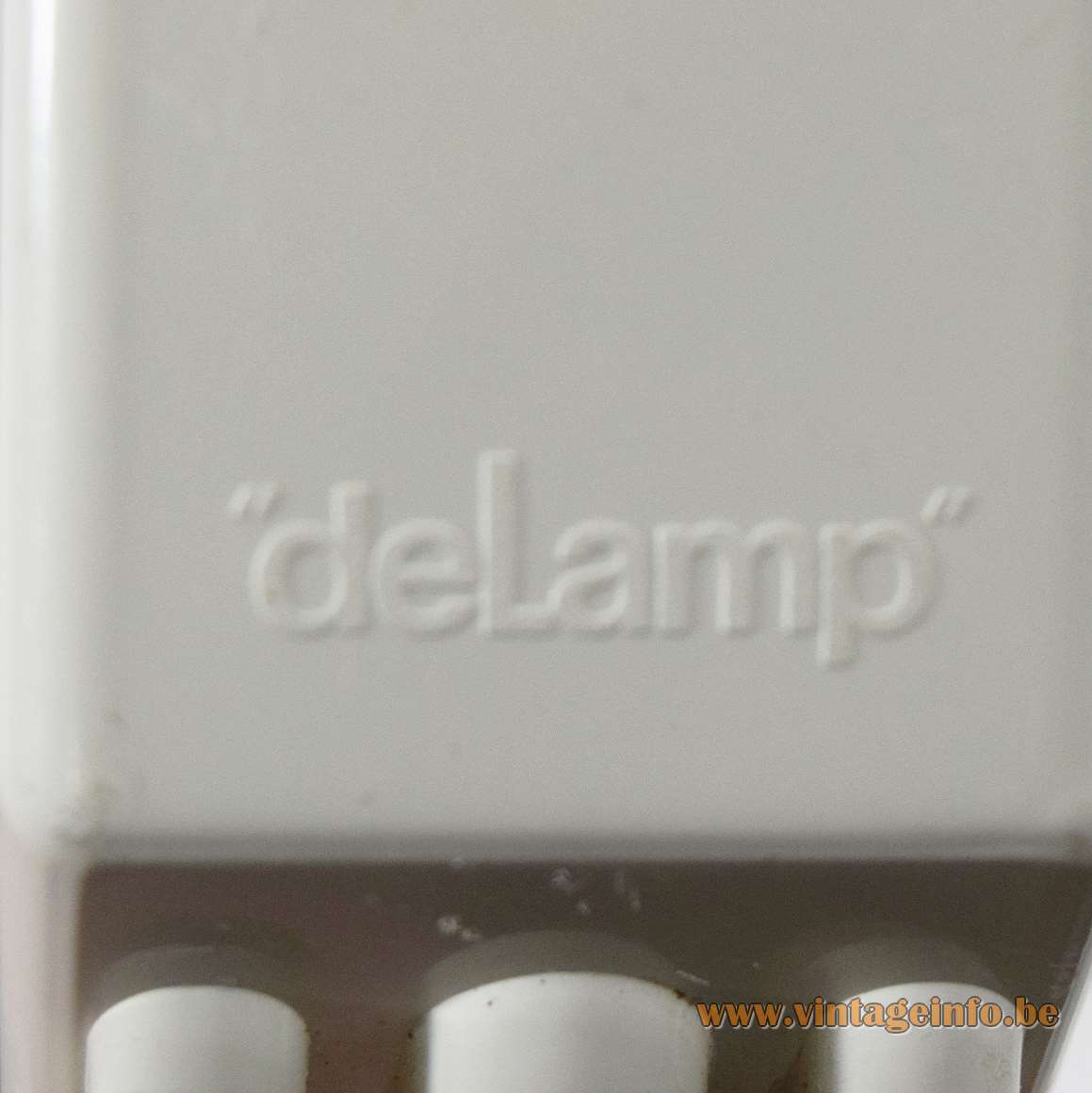 Indoor deLamp desk lamp design: Rob Wermenbol 1983 white plastic geometric G23 socket 1980s Amsterdam