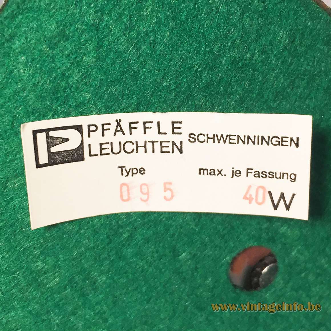Robert Pfäffle KG. 1970s desk lamp green metal black gooseneck Elektrotechnische Fabrik, Villingen-Schwenningen MCM