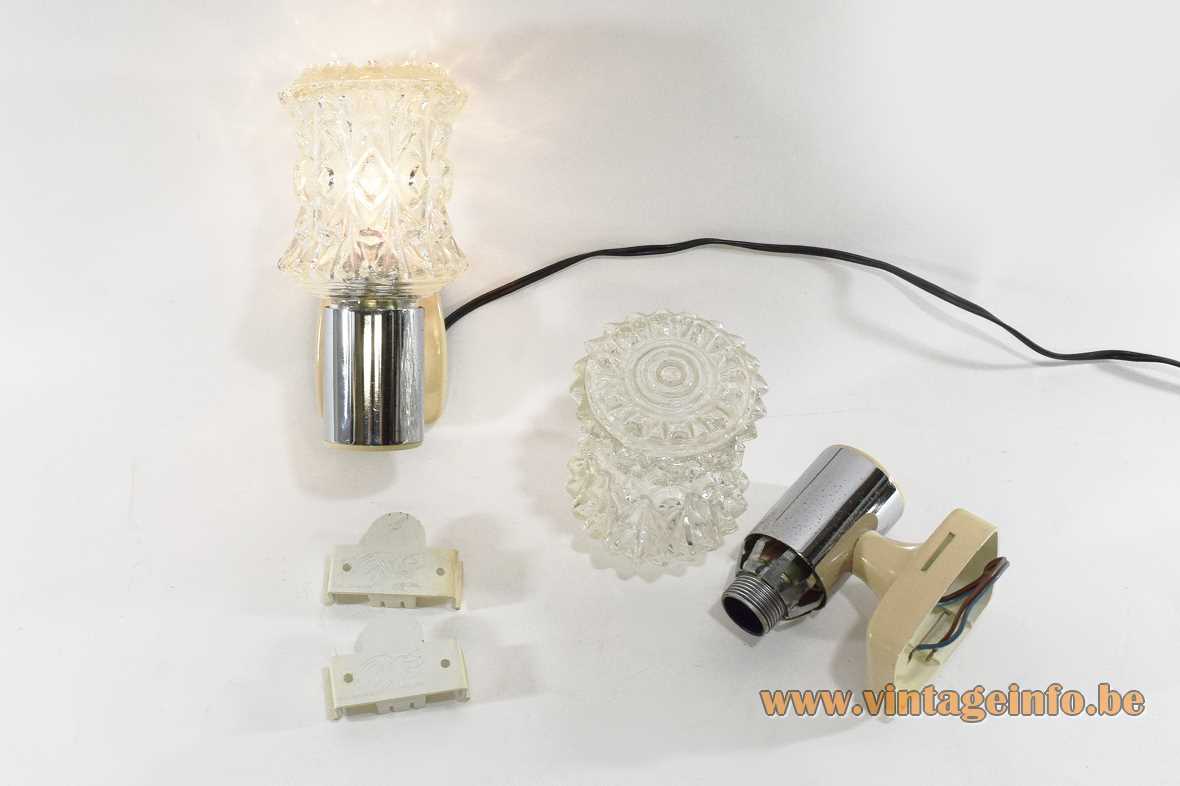 Targetti Sankey wall lamp chrome tube plastic mount pressed embossed glass lampshade E14 socket 1970s Italy