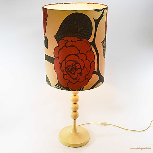 Plastic Balls Peony Table Lamp 2