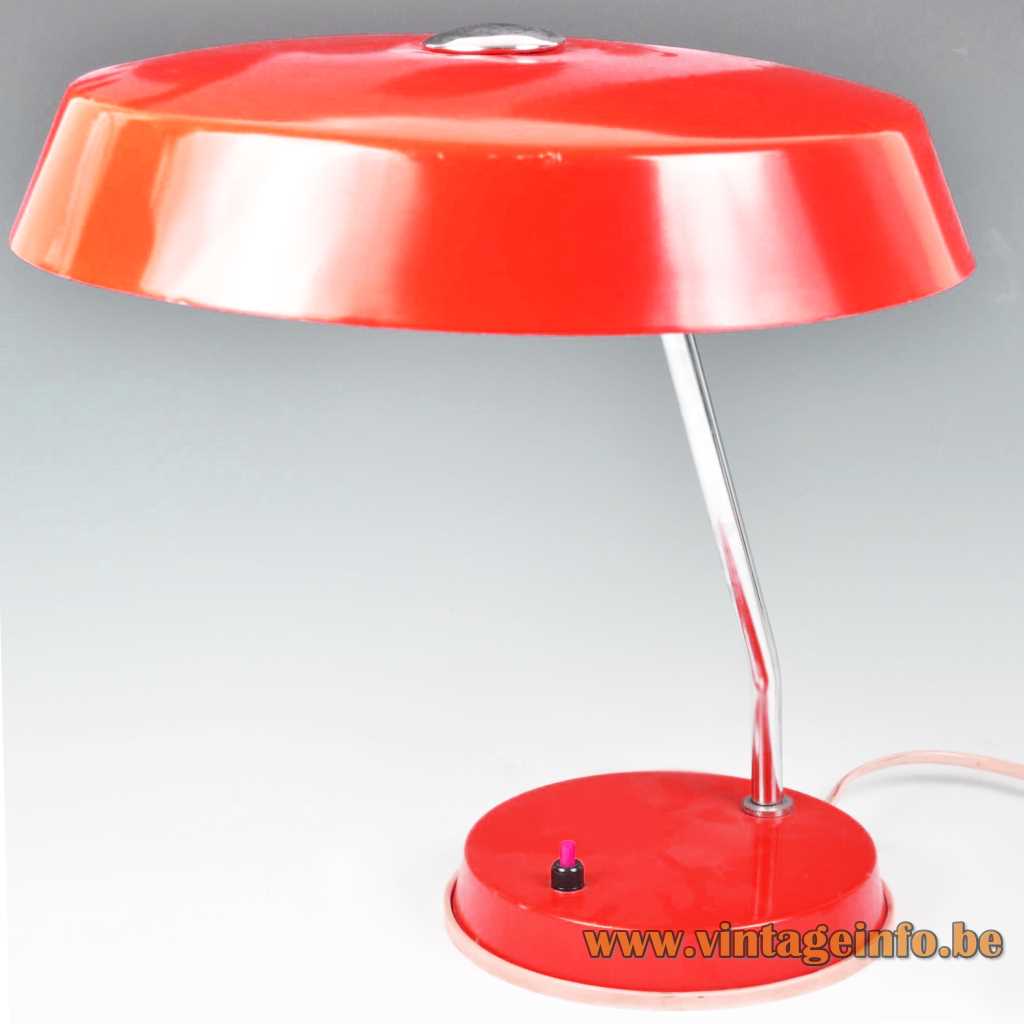 Szarvasi Vas-Fémipari desk lamp