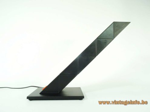 Zig Zag Desk Lamp 3