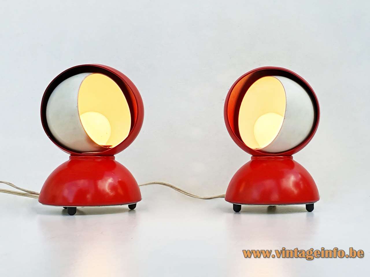 1960s Eclipse table lamp 1965 design: Vico Magistretti red base white lampshade copy fake Artemide 1970s 