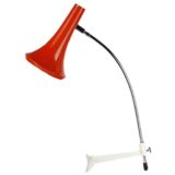 Fase trumpet desk lamp white cast iron T-base curved chrome rod red trumpet lampshade 1970s Spain