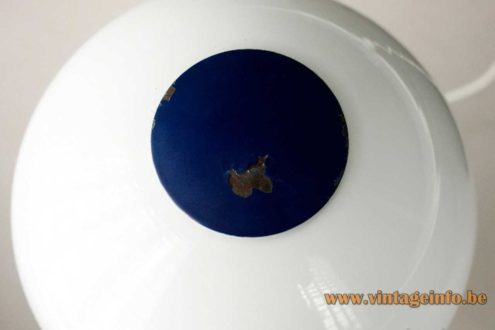 Tramo Opal Globe Table Lamp 2