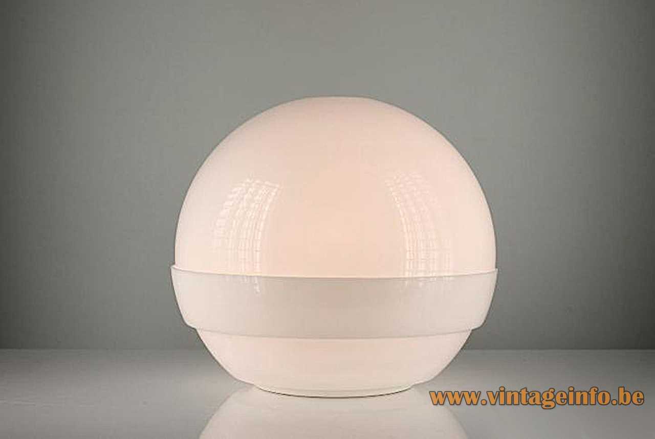 André Ricard Metalarte globe table lamp 1971 design white acrylic globe lampshade 1970s Spain E27 socket