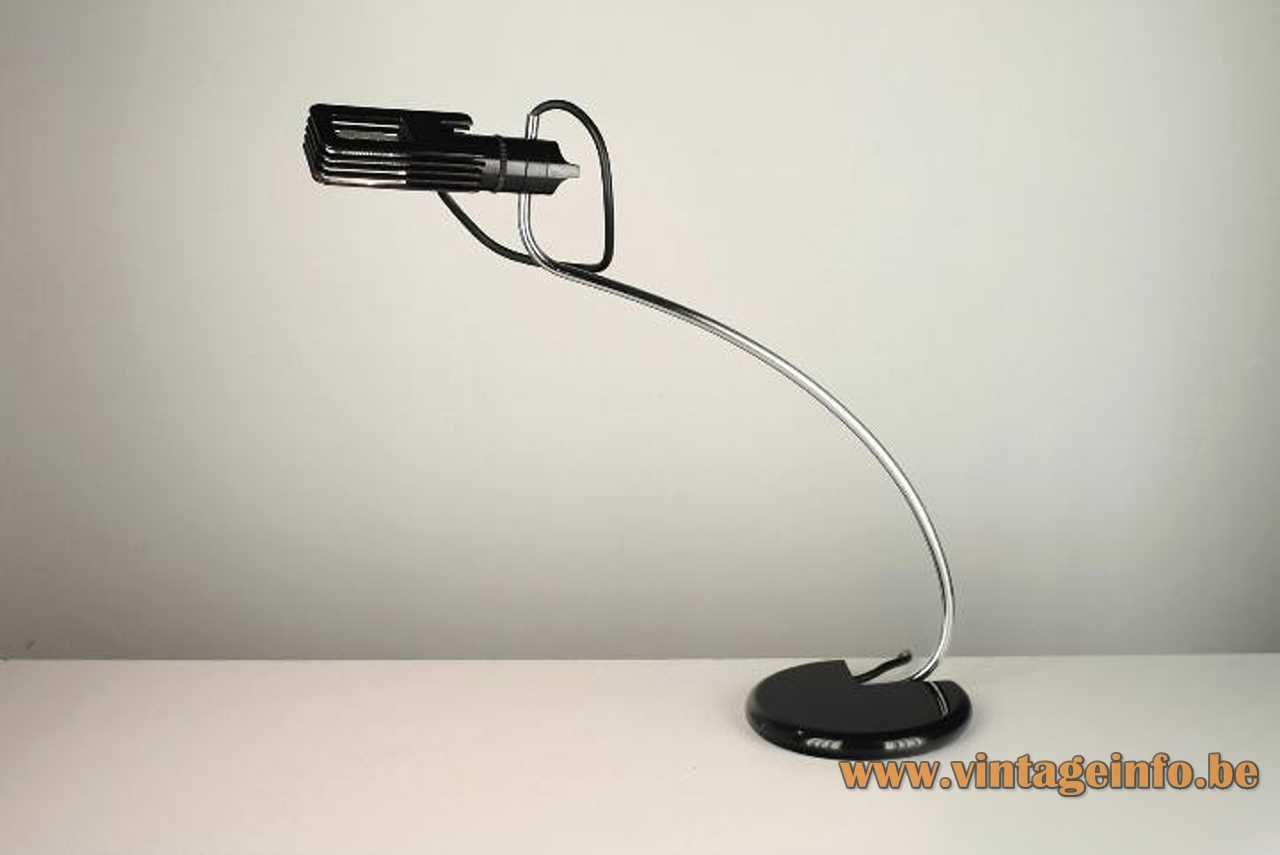 Bruno Gecchelin Wing desk lamp round black base chrome curved rod ribbed lampshade 1970s Oluce Italy