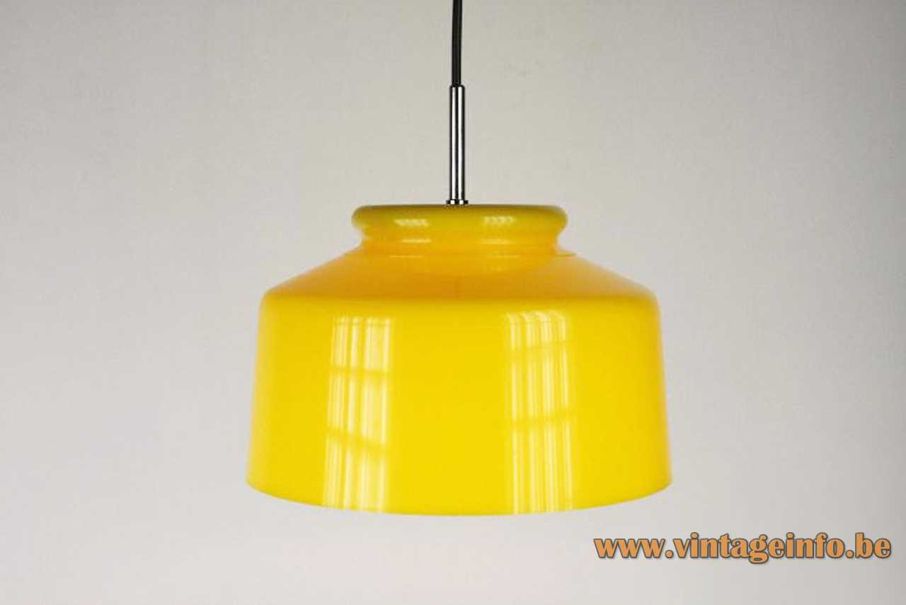Metalarte yellow pendant lamp metal lampshade white plastic acrylic grid chrome rod E27 socket 1970s Spain