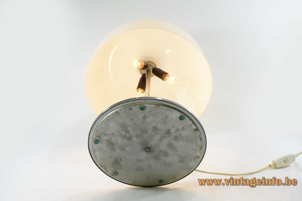 Harvey Guzzini Medusa table lamp design: Luigi Massoni brushed aluminium base white acrylic mushroom lampshade 1960s