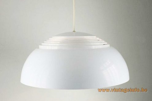 Arne Jacobsen Royal Pendant Lamp 4