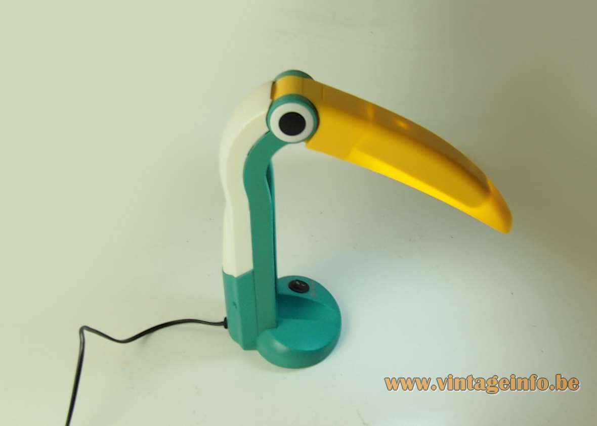 Huangslite toucan desk lamp design: Huo-Tu Huang yellow green plastic pelican bird Taiwan 1990s 2000s