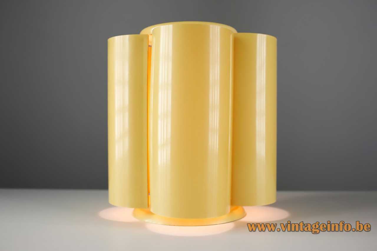 Studio D.A. Lamperti table lamp 4 adjustable yellow curved plastic louvres lampshade flower 1960s 1970s Italy 