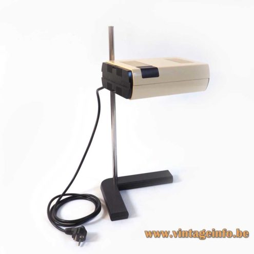 Manade Samp Desk Lamp 3