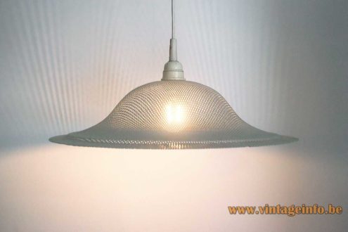 Massive Grid Pendant Lamp 1