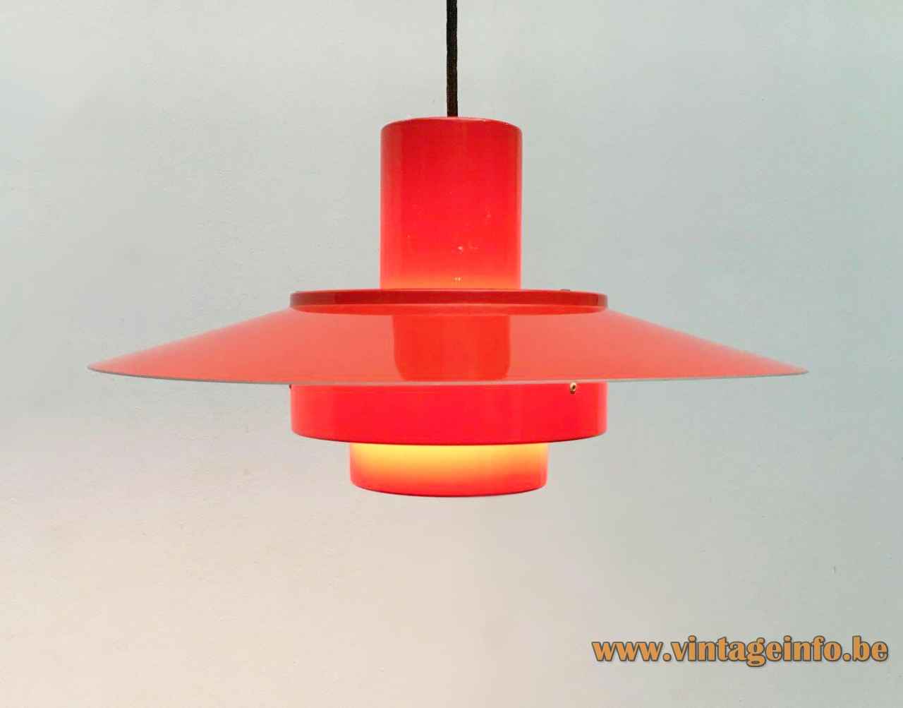 Fog & Morup Falcon pendant lamp red round metal lampshade 1960s design: Andreas Hansen Denmark E27 socket