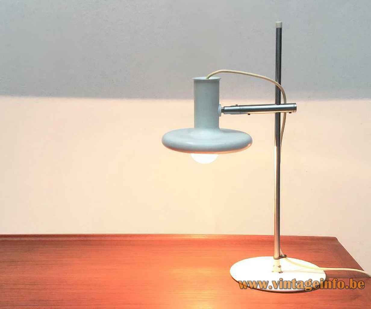 Fog & Mørup Optima desk lamp design: Hans Due white metal base chrome rod round lampshade 1970s
