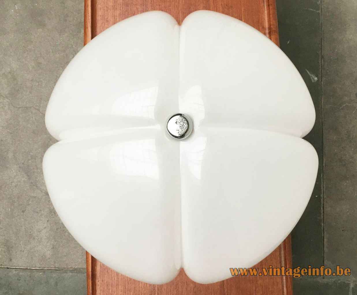 Harvey Guzzini Quadrifoglio table lamp round chrome base white acyrlic lampshade 1960s 1970s Italy model: 4000