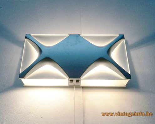 Klaus Link Wall Lamp 4