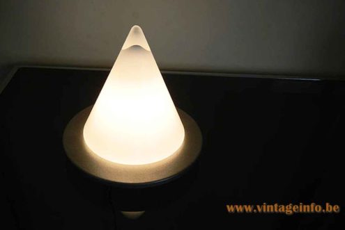 Peill Putzler Dark 100 Table Lamp 4