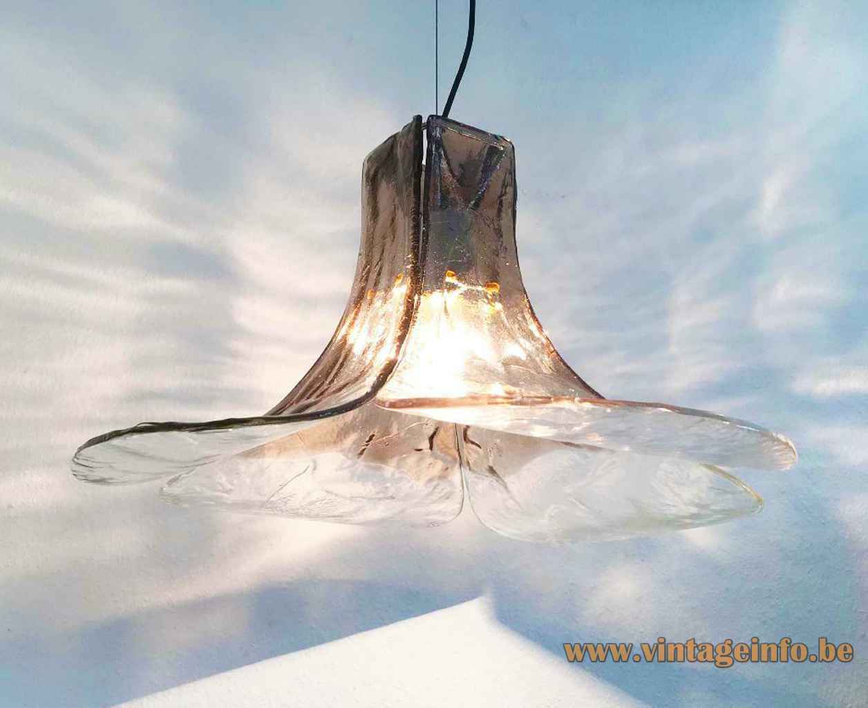 AV Mazzega LS 185 pendant lamp design: Carlo Nason 4 smoked glass leaves lampshade Murano Italy