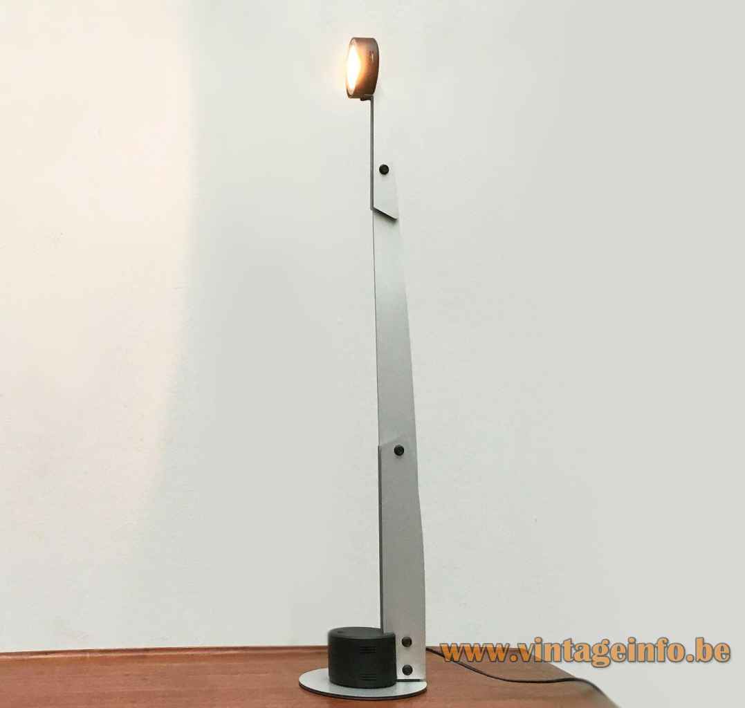 Quattrifolio Flat table lamp round base & lampshade adjustable aluminium slat rods 1995 design: Ewald Winkelbauer Italy