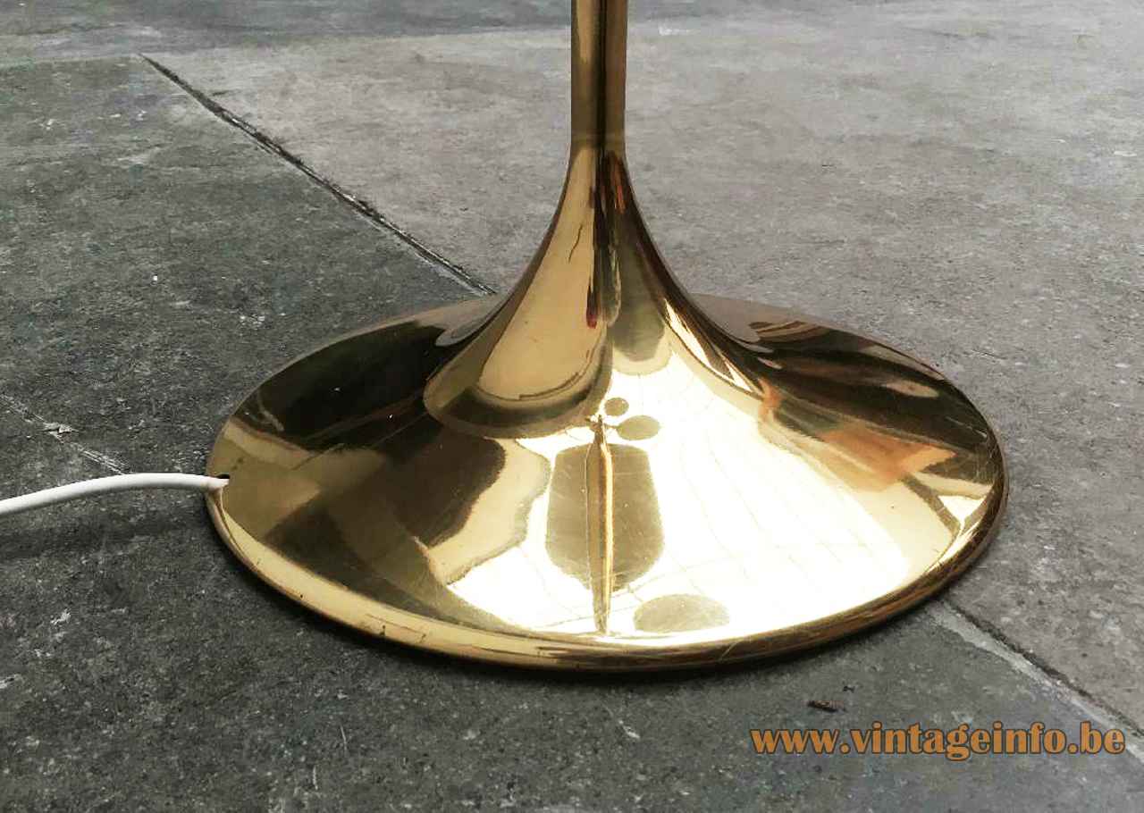 Temde white globes floor lamp round brass base Design: E. R. Nele Switzerland 1960s 1970s