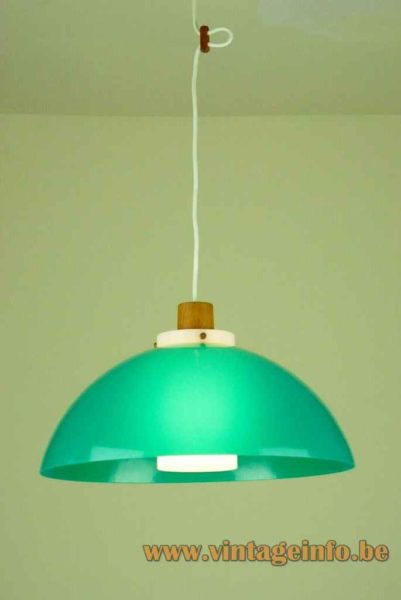 Green Acrylic Luxus Pendant Lamp 1