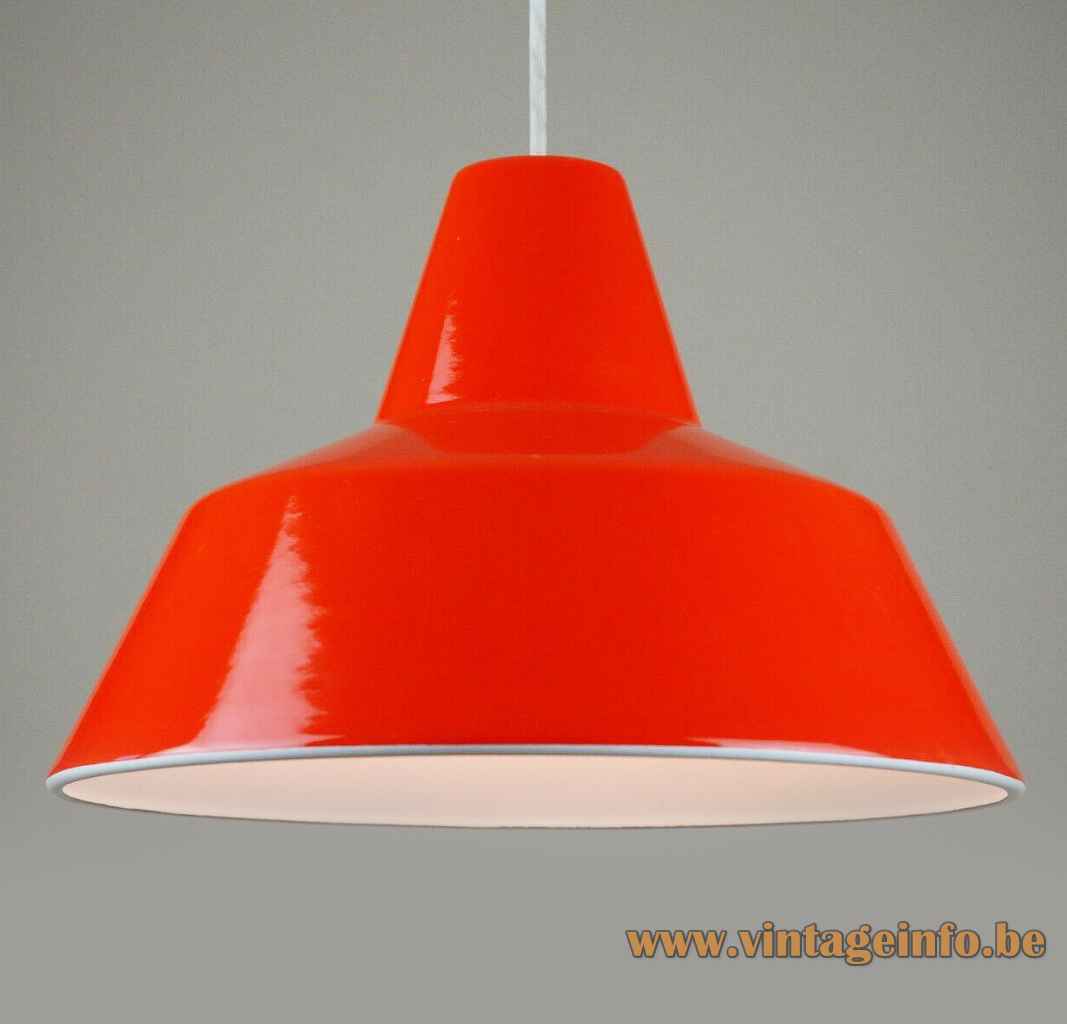 Louis Poulsen Workshop pendant lamp red enamelled industrial metal lampshade 1951 design: Axel Wedel Madsen Denmark