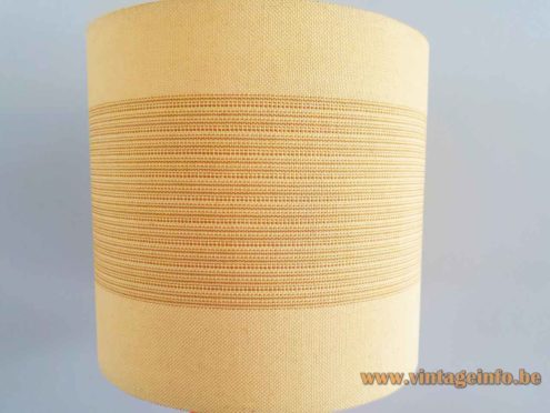 1970s Red Glass Table Lamp 6