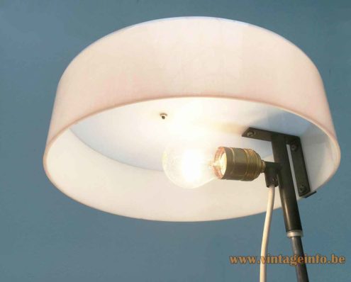 Cosack White Acrylic Desk Lamp 4