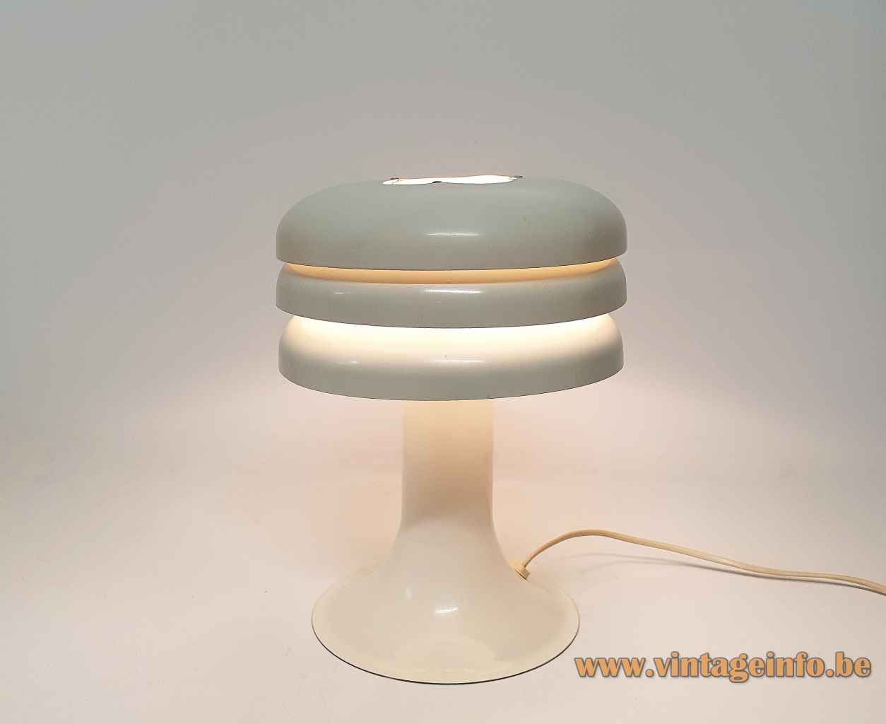 White Lamingo BN 25 table lamp design: Hans-Agne Jakobsson aluminium base 3 stacked rings lampshade 1960s 