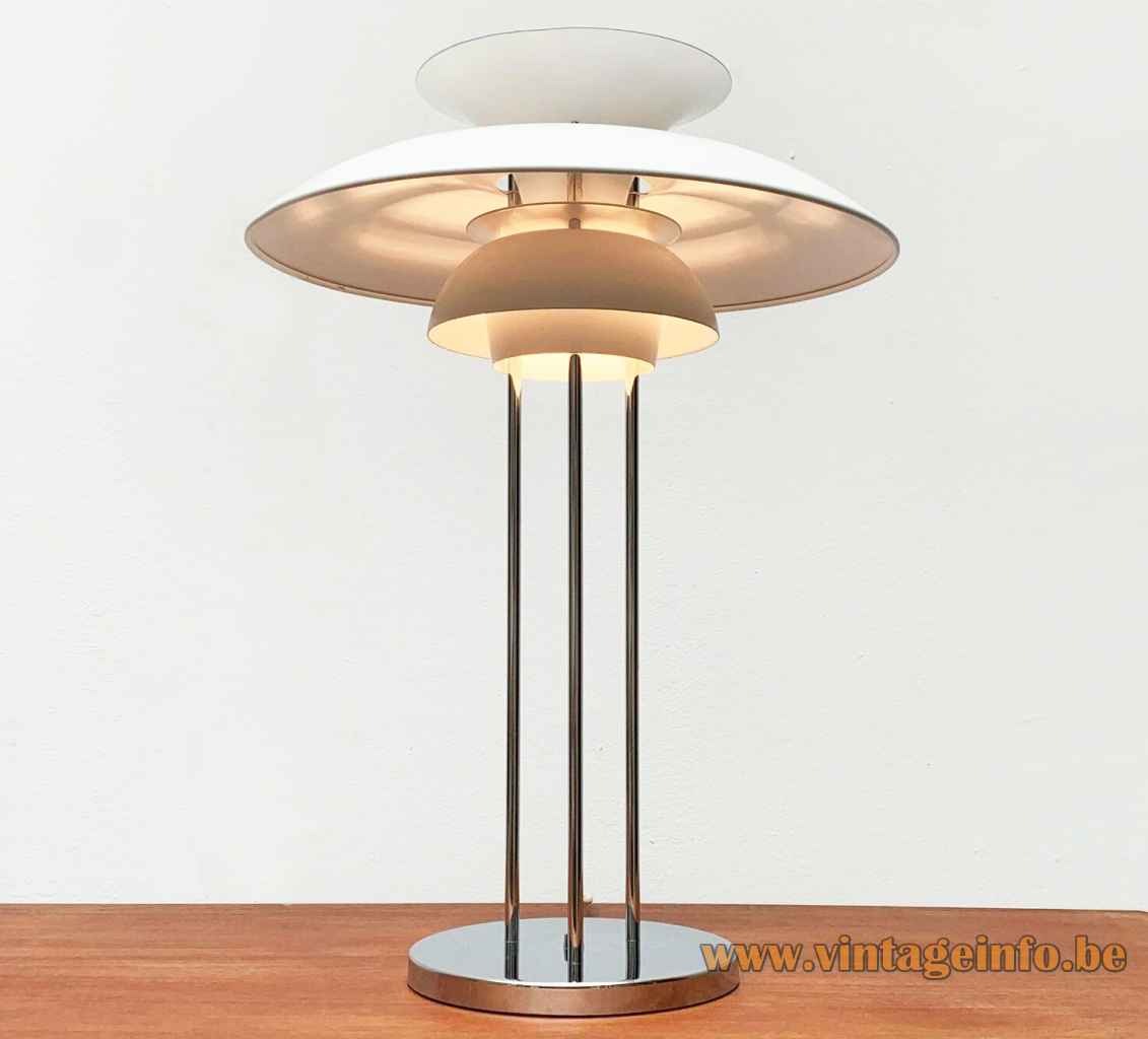 Louis Poulsen PH 5 table lamp round chrome base & rods aluminium mushroom lampshade design: Poul Henningsen