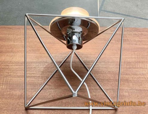 Harvey Guzzini Poliedra Table Lamp 2