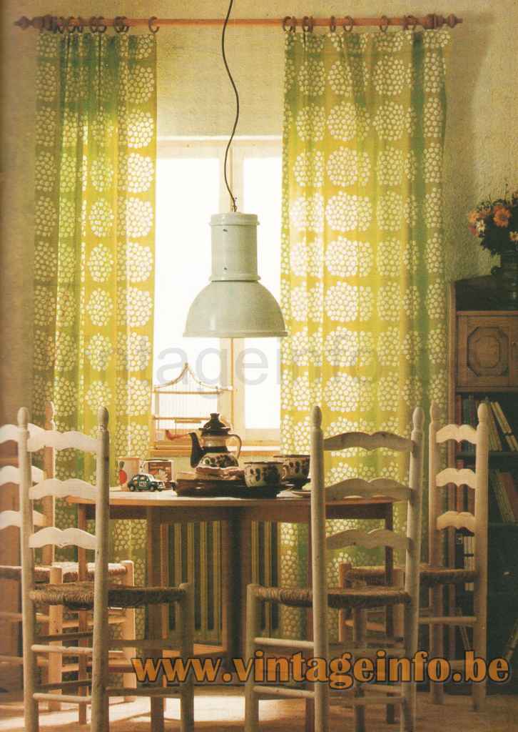 1970s Lamsar Pendant Lamp - Het Grote Handboek Voor ''Beter Wonen'' - 1977 - Candle Pendant Lamp