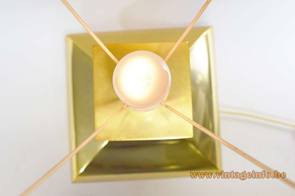 IL Punto Aran table lamp design: Ciangiacomo square brass base concave neck top view 