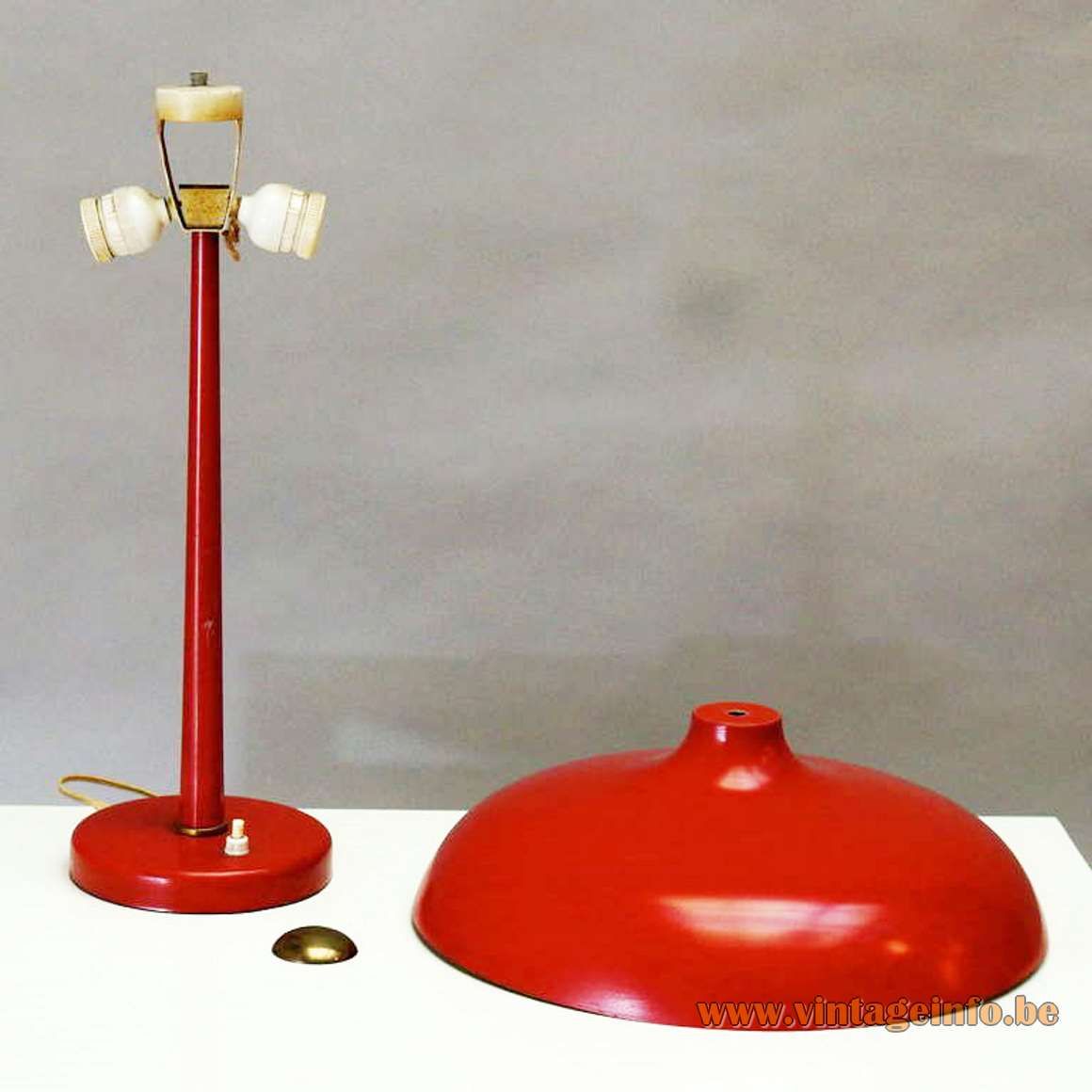 Red mushroom desk lamp round metal base conical rod aluminium lampshade 1950s 1960s Massive Belgium parts