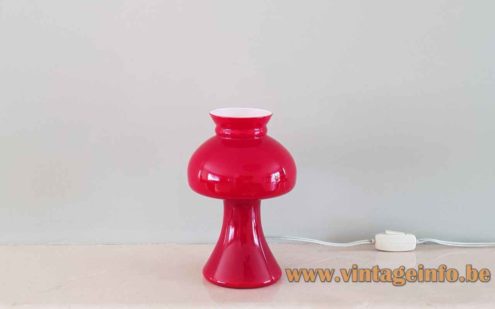 1960s Red Glass Table Lamp 3