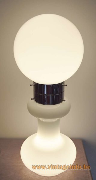 White Cone Table Lamp 2