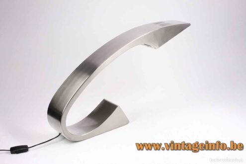 Fase Impala Desk Lamp 3 1