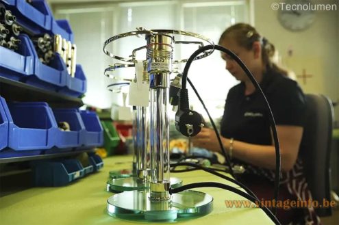 Wagenfeld Bauhaus table lamp - At the factory creating new lamps