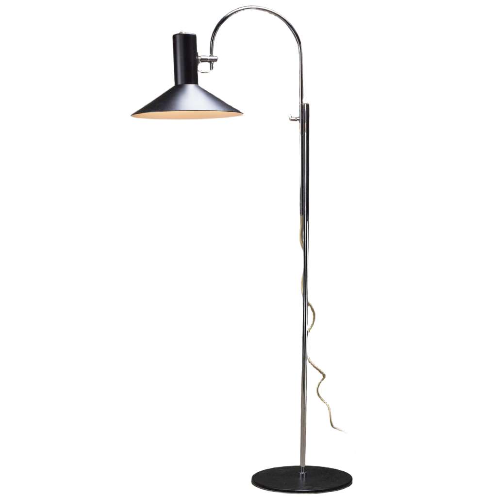 Fog & Mørup Formel floor lamp round black metal base thin chrome stem bent rod trumpet-style aluminium lampshade 1970s design: Hans Due Denmark