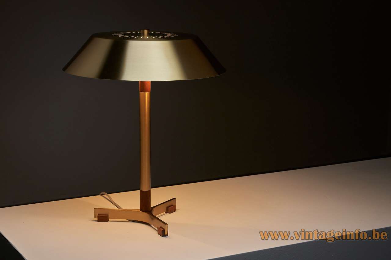 Fog & Mørup President Desk Lamp - 1960s Design Jo Hammerborg, Denmark Fog & Mørup President desk lamp tripod base teak & brass rod mushroom lampshade elongated slits 1960s design: Jo Hammerborg Denmark